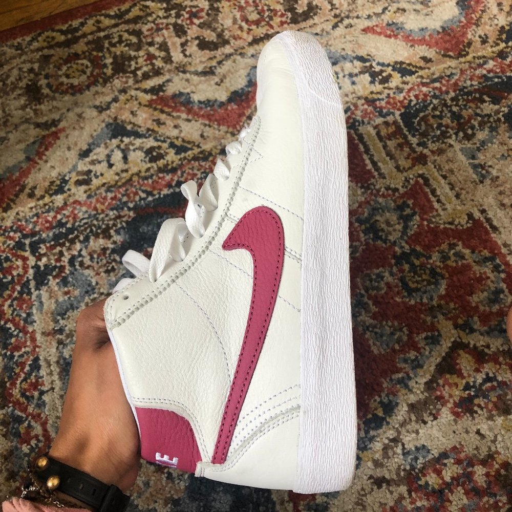 Nike SB Bruin HI ISO WMNS - White/Sweet Beet